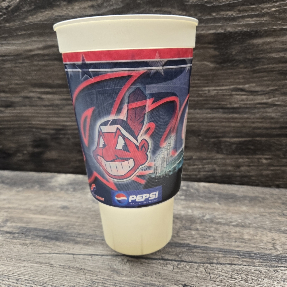 Cleveland Indians Chief Wahoo 3d Cups 10th Anniversary Jacobs Field Collector